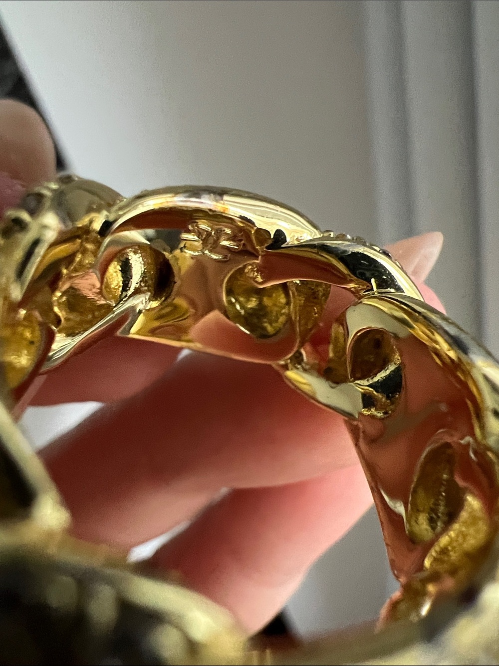 Givenchy ring - Picture 3 of 3